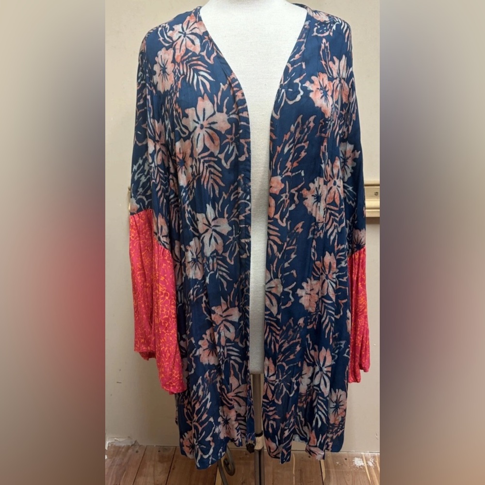 Soft Surroundings Batiki Bay Topper Open Front Bell Sleeve Solar Blue Batik 2X